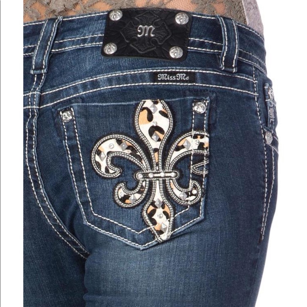 Major ISO In size 29 or 30 and 33 or longer inseam